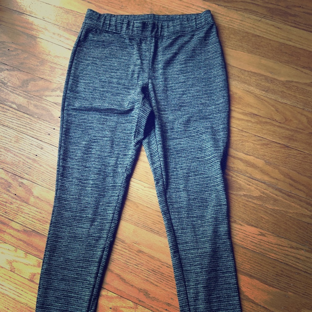Black and white leggings